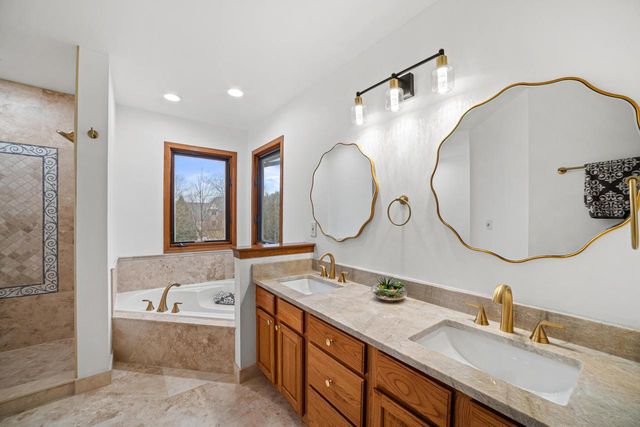 3504 Canada Goose CROSSING, Racine, WI 53403