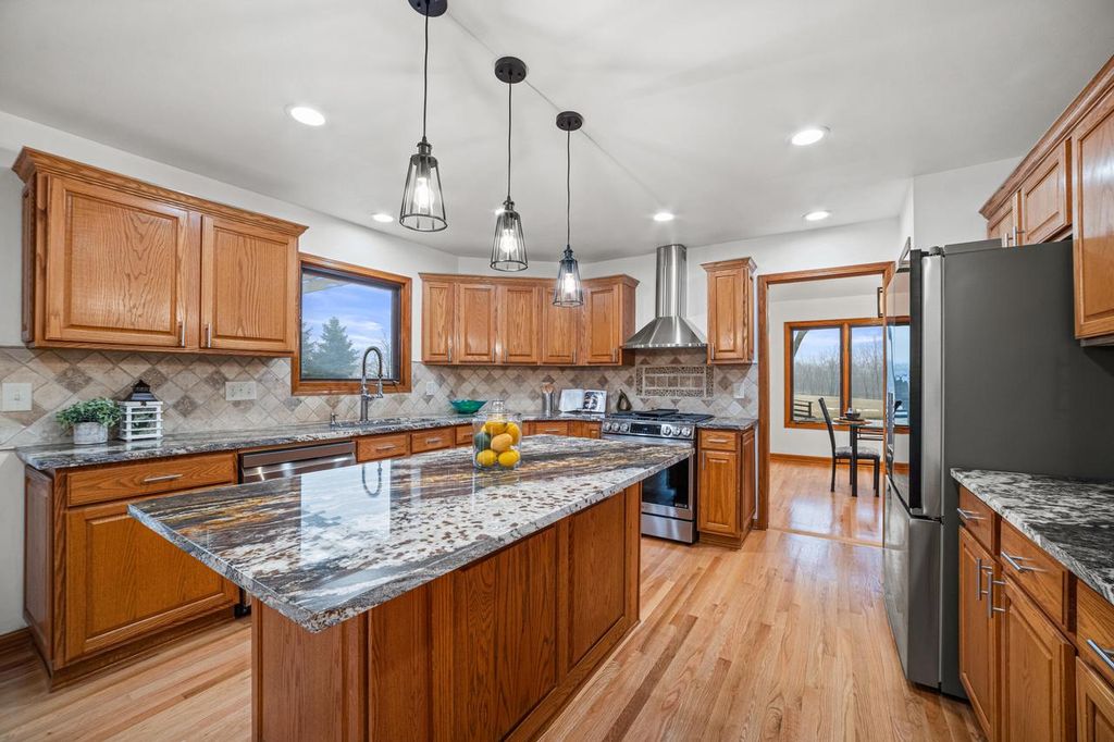 3504 Canada Goose CROSSING, Racine, WI 53403