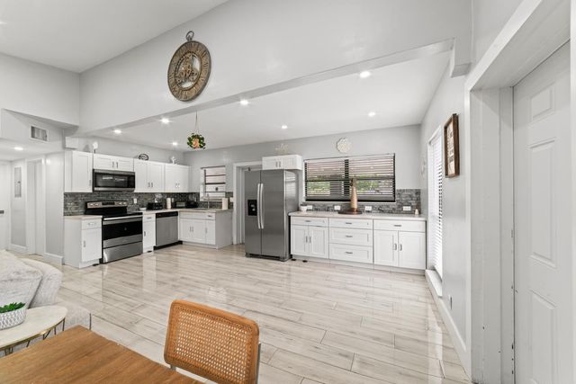 371 Kentucky Avenue, Fort Lauderdale, FL 33312