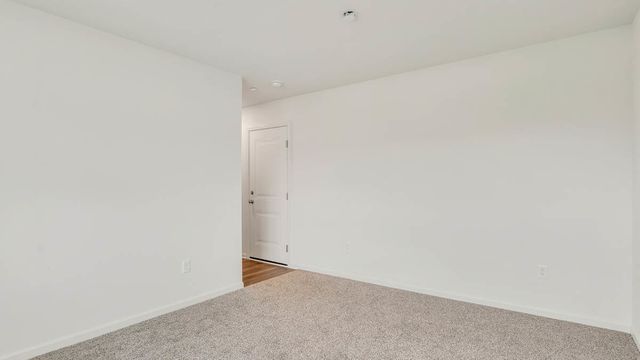 2046 Yellowstone Boulevard, Mundelein, IL 60060