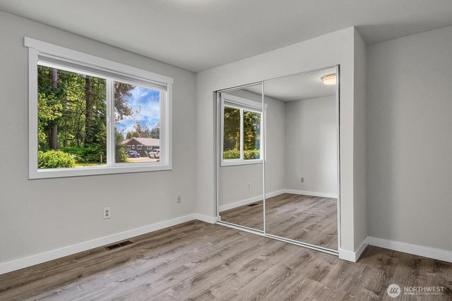8305 214th Place SW, Edmonds, WA 98026