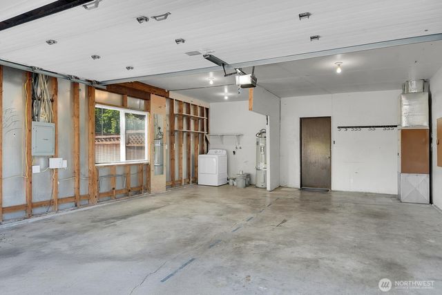8305 214th Place SW, Edmonds, WA 98026