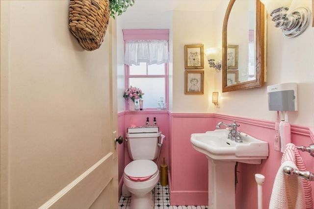 22 Blueridge Ave, Saugus, MA 01906