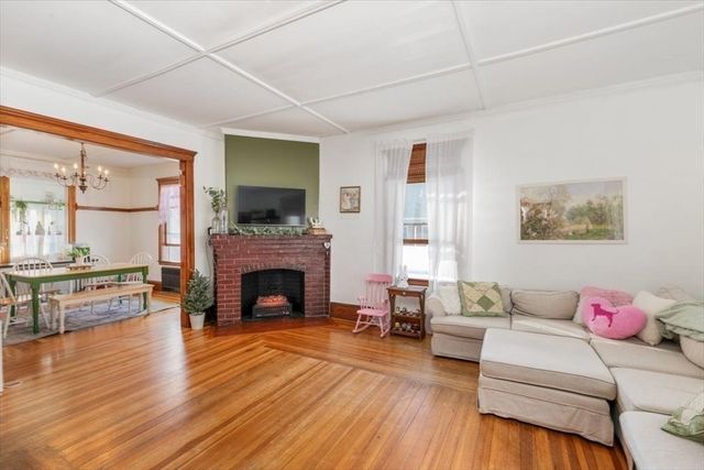 22 Blueridge Ave, Saugus, MA 01906