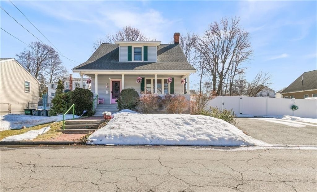 22 Blueridge Ave, Saugus, MA 01906