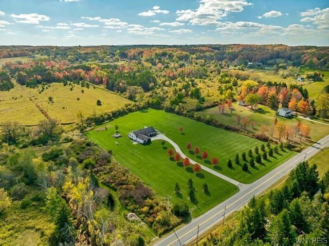 12835 Whitney Road, Holland, NY 14080