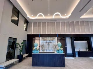 5250 NW 84th Ave 2-0609, Doral, FL 33166