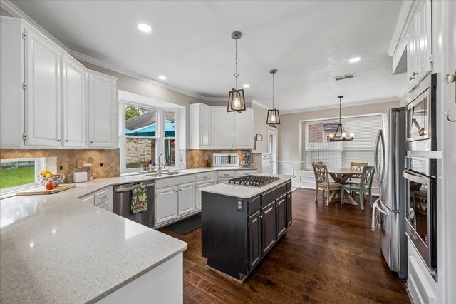 4410 Pine Breeze Drive, Kingwood, TX 77345