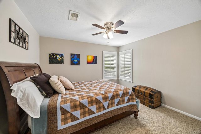 4410 Pine Breeze Drive, Kingwood, TX 77345