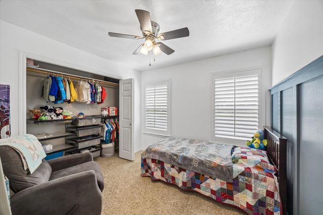 4410 Pine Breeze Drive, Kingwood, TX 77345