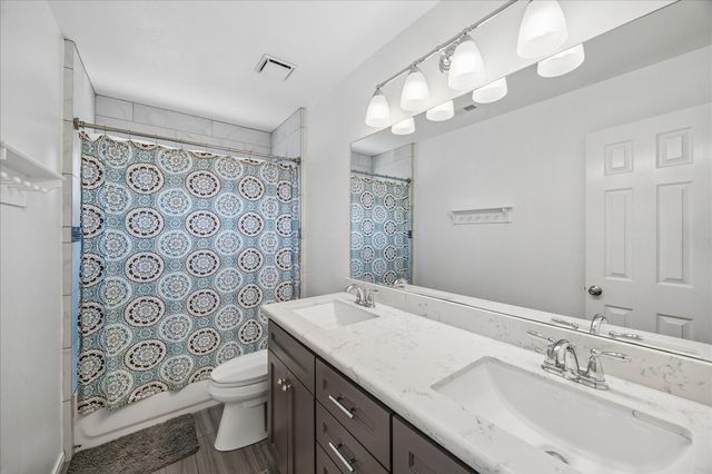 4410 Pine Breeze Drive, Kingwood, TX 77345