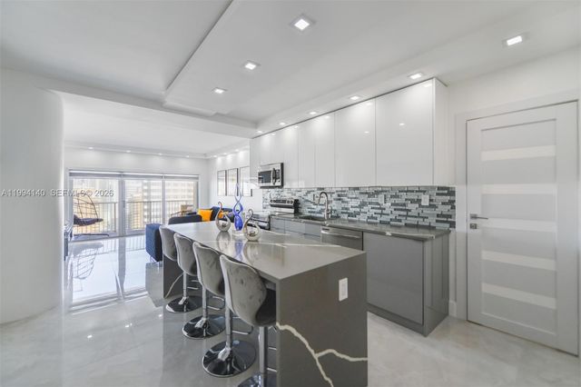 1980 S Ocean Dr 20K, Hallandale Beach, FL 33009