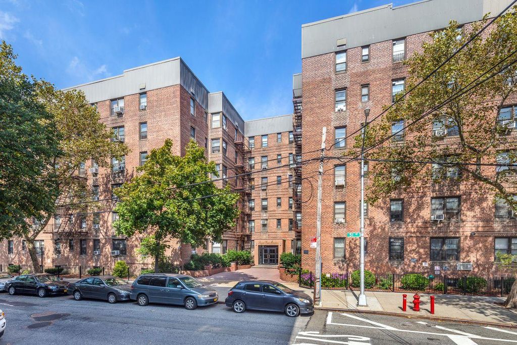 84-19 51st Avenue 5H, Elmhurst, NY 11373