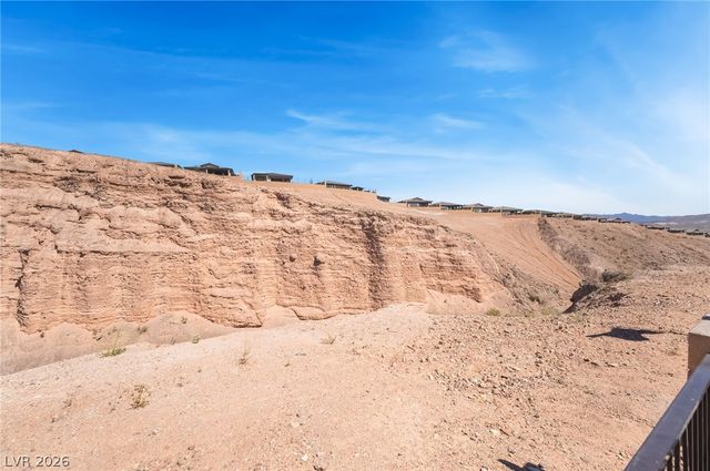 76 Crimson Cactus Avenue, Henderson, NV 89011