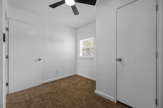 927 SW 36th St, Lawton, OK 73505