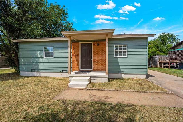 927 SW 36th St, Lawton, OK 73505