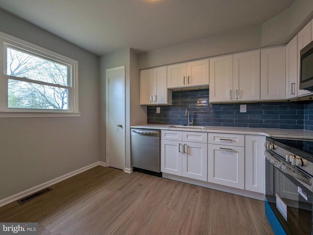 1583 YEAKEL WAY, Lansdale, PA 19446