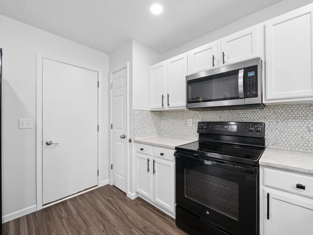2080 Sondra Lane, Grove City, OH 43123