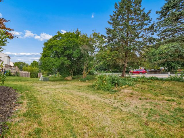 2080 Sondra Lane, Grove City, OH 43123