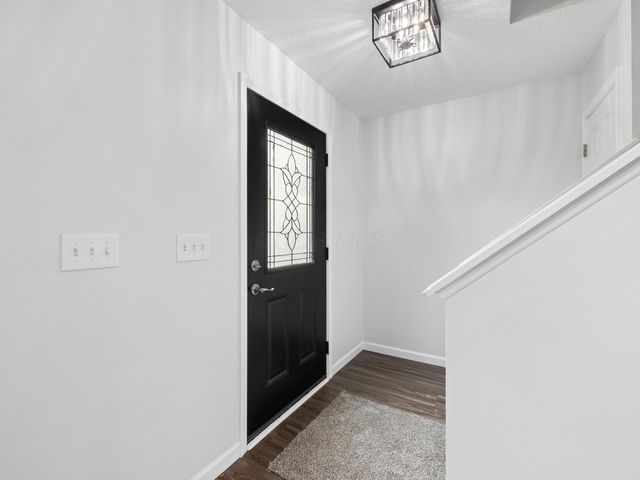 2080 Sondra Lane, Grove City, OH 43123