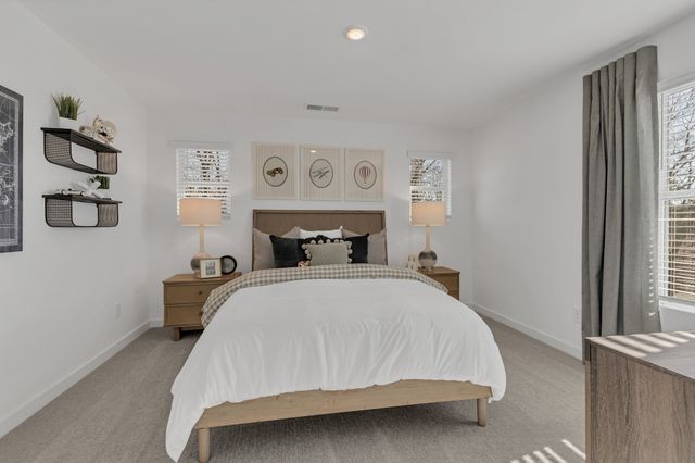 910 Laurel Drive, Clarksville, TN 37043