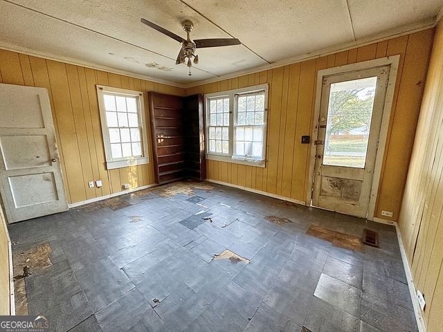 802 Askew Avenue, Hogansville, GA 30230