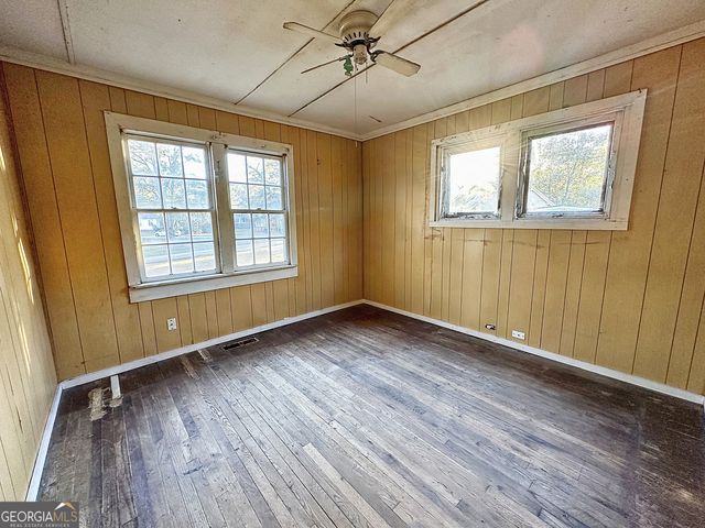 802 Askew Avenue, Hogansville, GA 30230