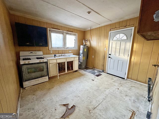 802 Askew Avenue, Hogansville, GA 30230