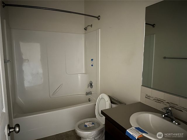 720 S Lakeland Drive, Moses Lake, WA 98837