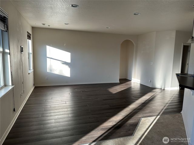 720 S Lakeland Drive, Moses Lake, WA 98837