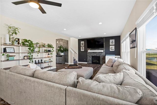 6872 Hatching Way, North Ridgeville, OH 44039