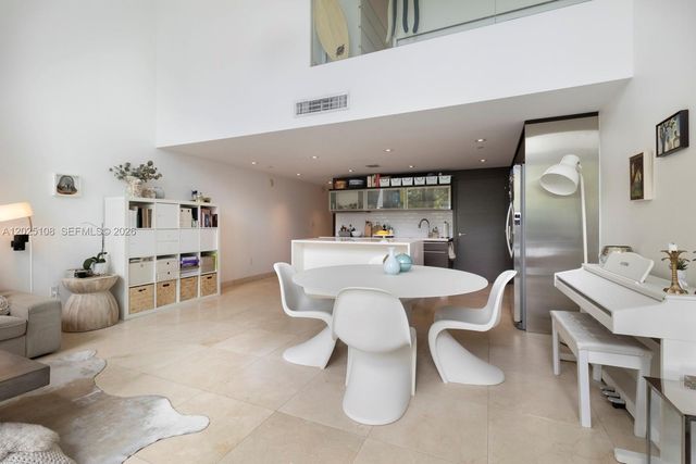 6000 Collins Ave 108, Miami Beach, FL 33140