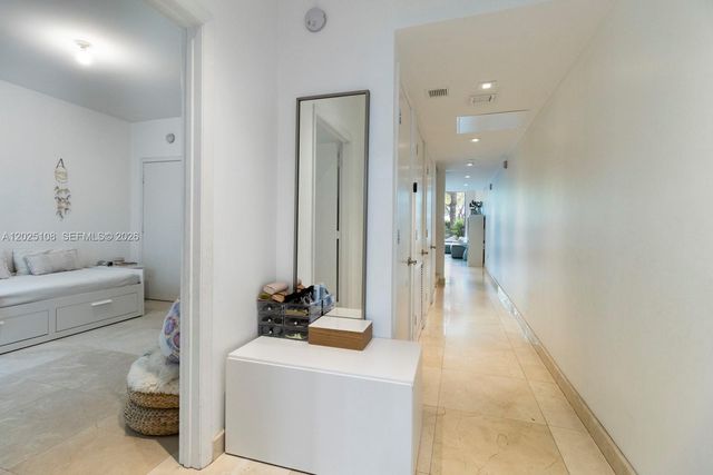 6000 Collins Ave 108, Miami Beach, FL 33140