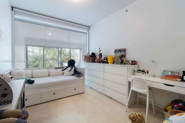 6000 Collins Ave 108, Miami Beach, FL 33140