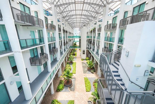 6000 Collins Ave 108, Miami Beach, FL 33140