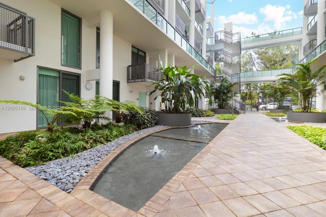 6000 Collins Ave 108, Miami Beach, FL 33140
