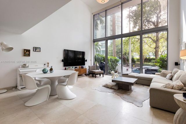 6000 Collins Ave 108, Miami Beach, FL 33140