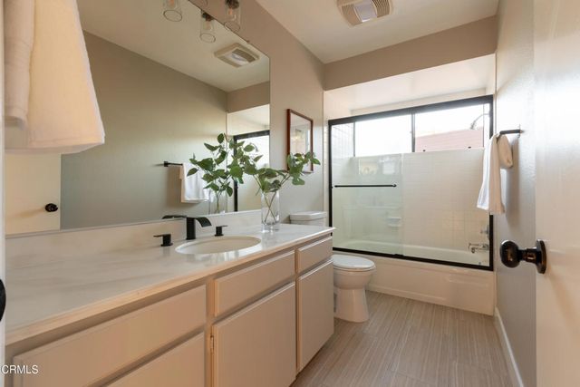 606 Vallejo Villas Street, Los Angeles, CA 90042