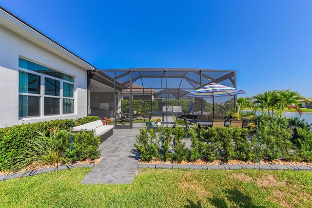 11160 SW Lunata Way, Port St Lucie, FL 34987