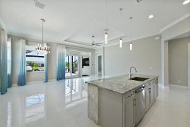 11160 SW Lunata Way, Port St Lucie, FL 34987