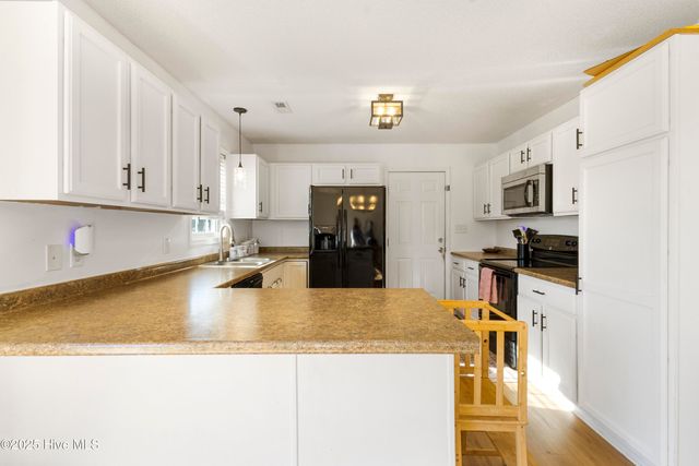 305 Murphy Drive, Jacksonville, NC 28540