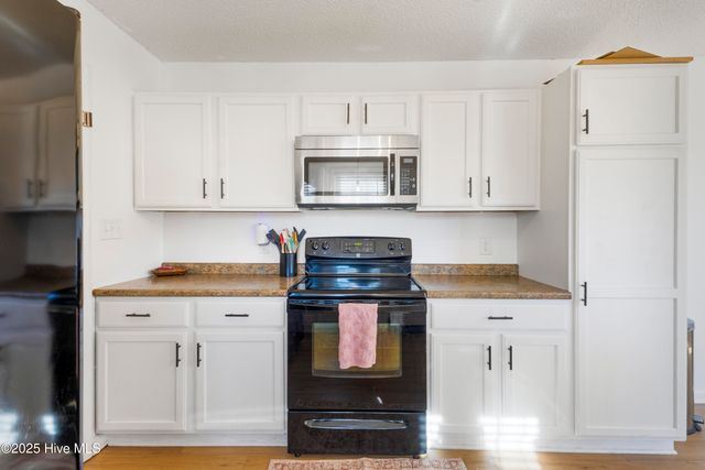 305 Murphy Drive, Jacksonville, NC 28540