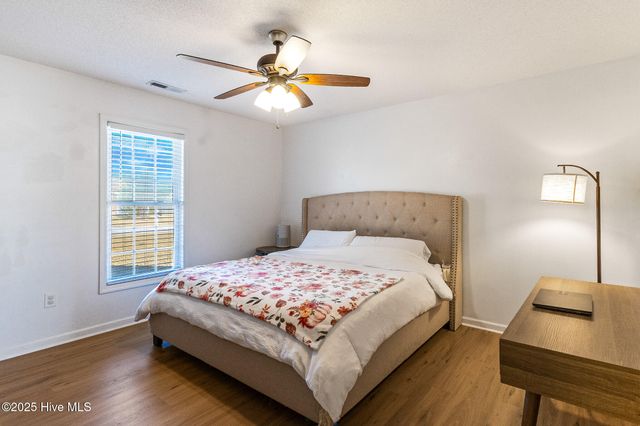 305 Murphy Drive, Jacksonville, NC 28540