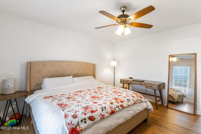 305 Murphy Drive, Jacksonville, NC 28540