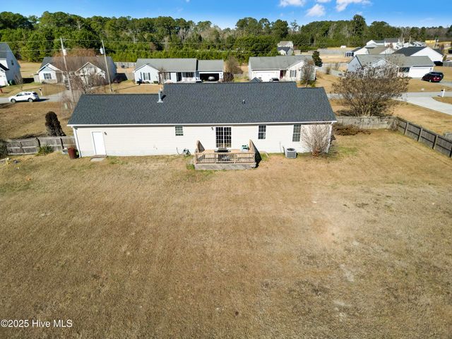 305 Murphy Drive, Jacksonville, NC 28540
