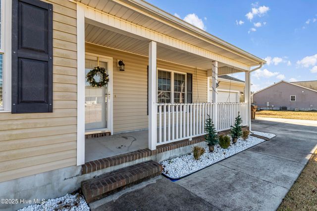 305 Murphy Drive, Jacksonville, NC 28540