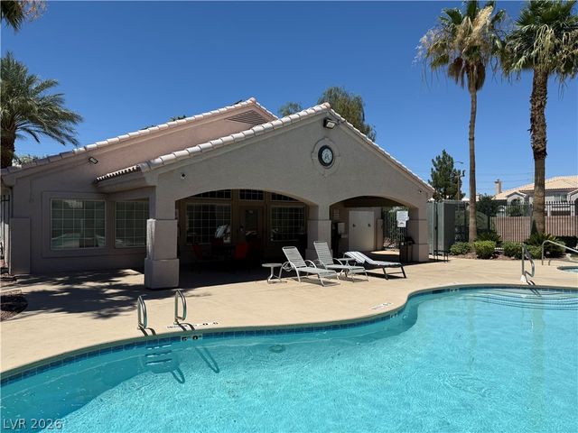 517 Crumpler Place, Henderson, NV 89052