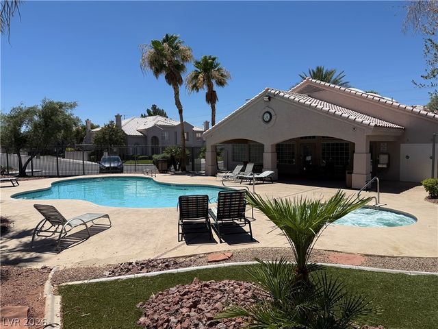 517 Crumpler Place, Henderson, NV 89052