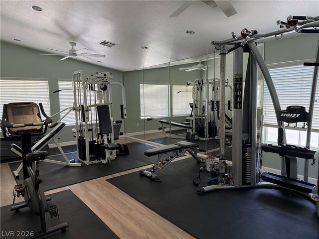 517 Crumpler Place, Henderson, NV 89052