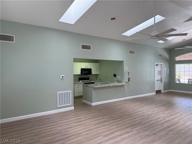 517 Crumpler Place, Henderson, NV 89052